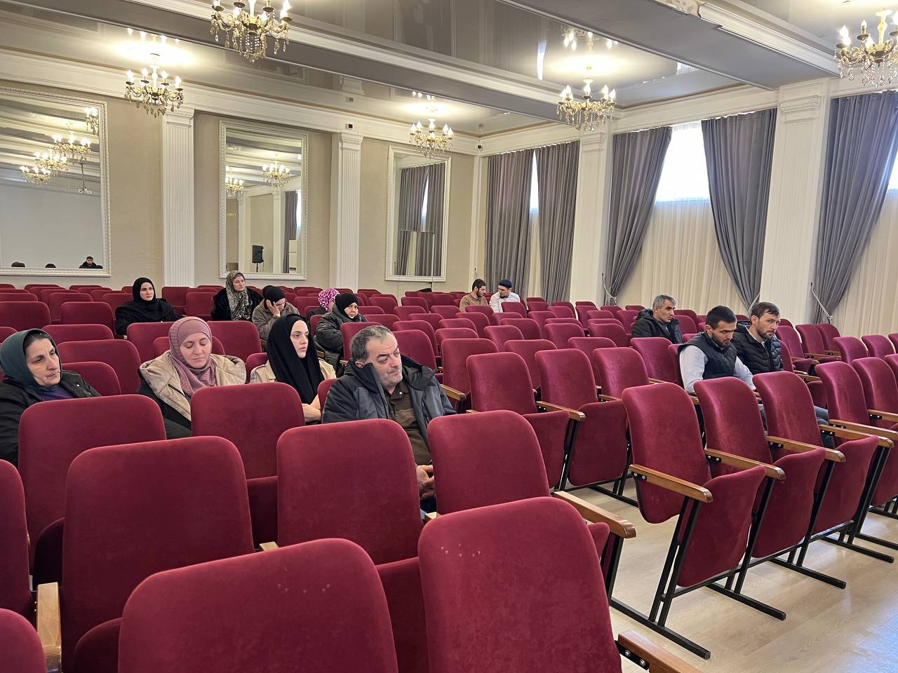 Традиционное родительское собрание прошло сегодня в Гуманитарно-педагогическом колледже